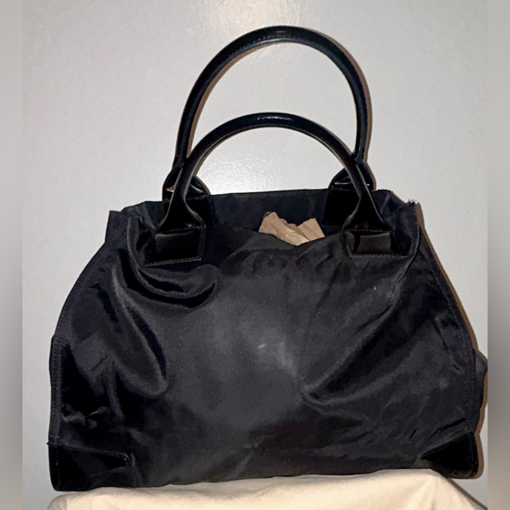 Tory Burch Ella Tote, Large Size. Patent Leather and Nylon - Picture 6 of 12